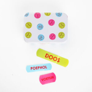 Alternative view of Plasters - Love Hearts